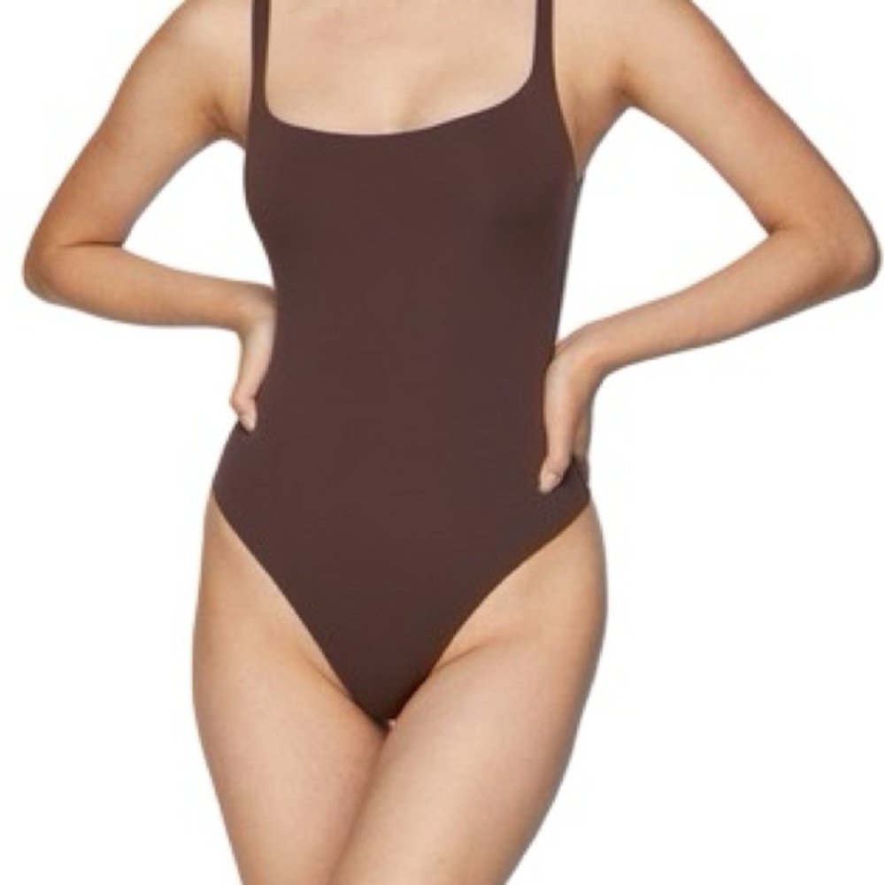 Skims Fits Everybody Sqaure Neck Thong Cocoa Bodysuit - NWT